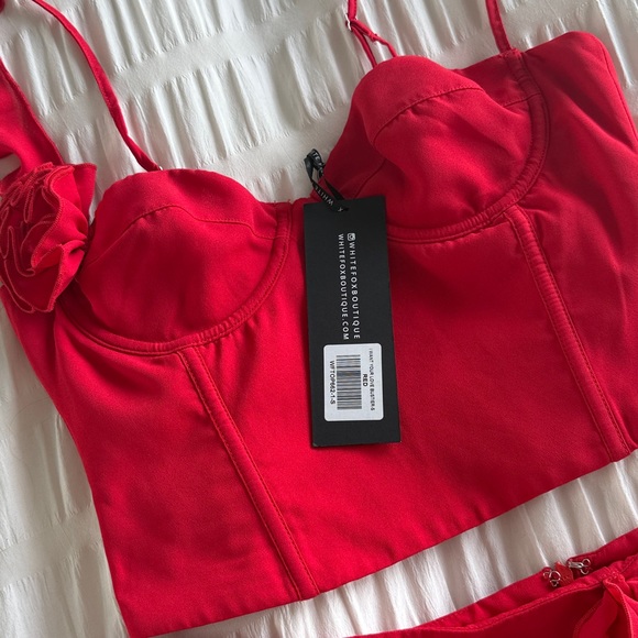 White Fox Boutique Red Set - Picture 2 of 4